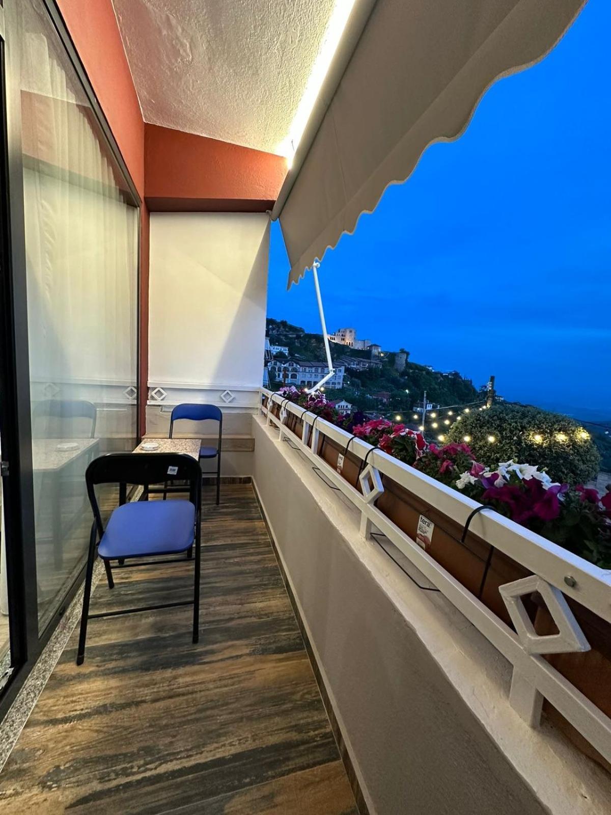 Hotel Europa Krujë Buitenkant foto