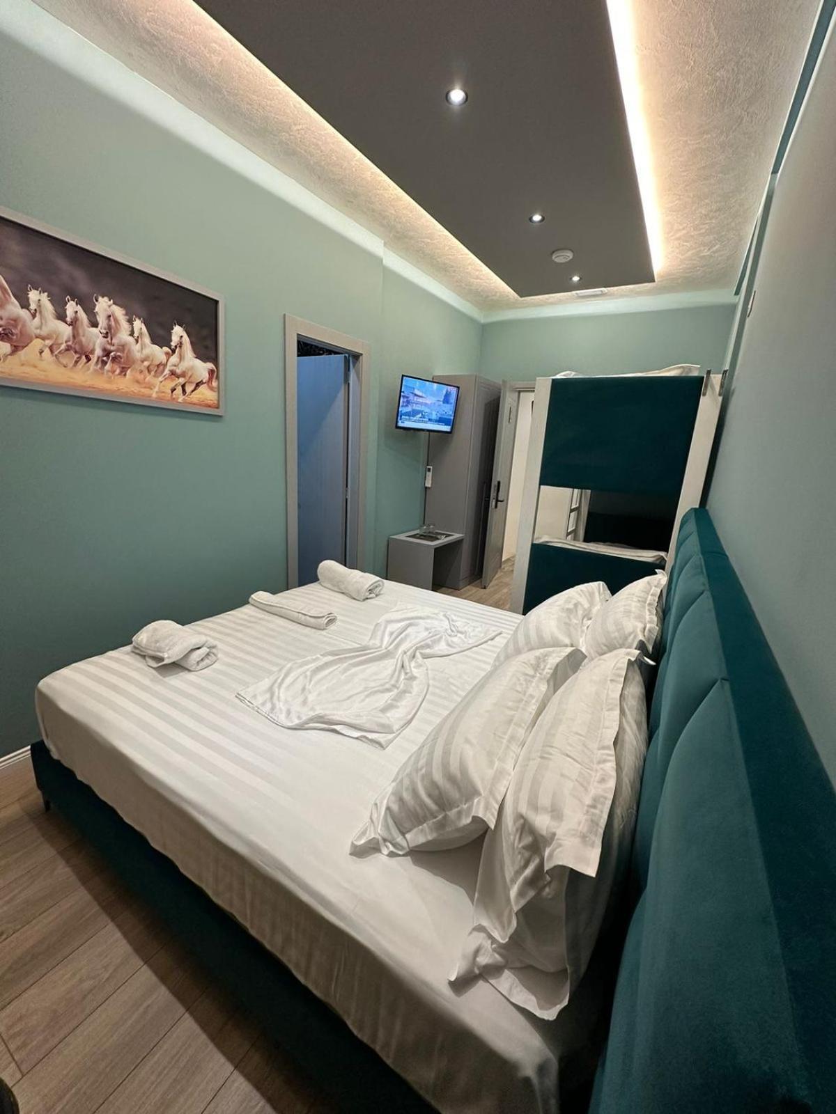 Hotel Europa Krujë Buitenkant foto