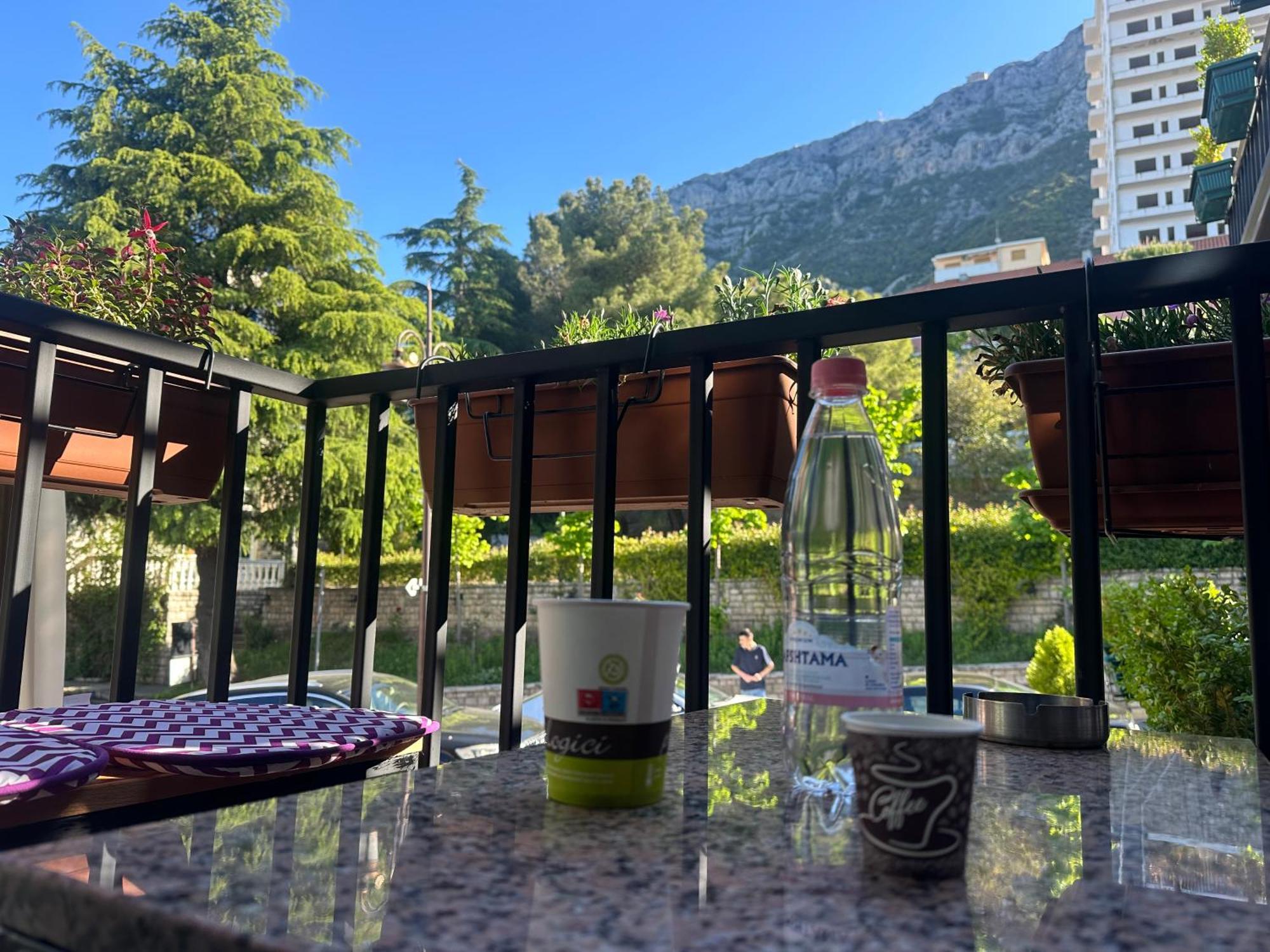 Hotel Europa Krujë Buitenkant foto