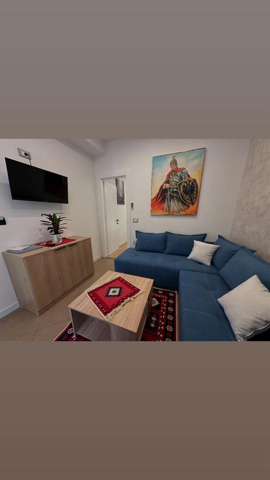 Hotel Europa Krujë Buitenkant foto